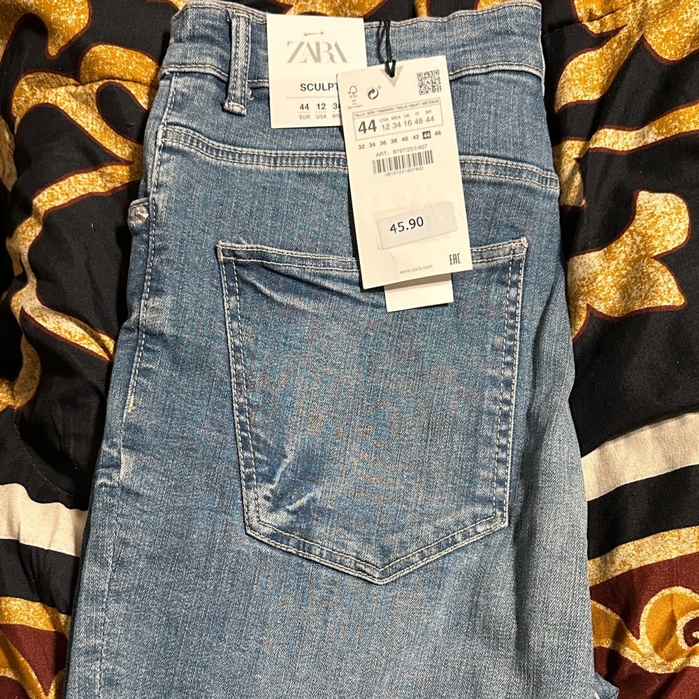 Zara Women's Light Blue Skinny Jeans